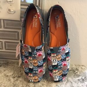 Bobs for cats shoes
